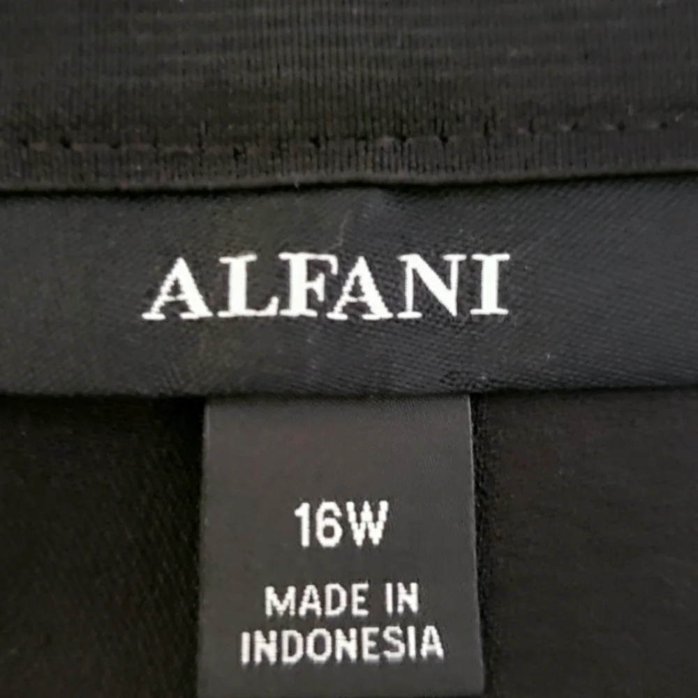 Alfani Black and White Skinny Leg Comfort Waist Ankle Pants Size 16W NWT